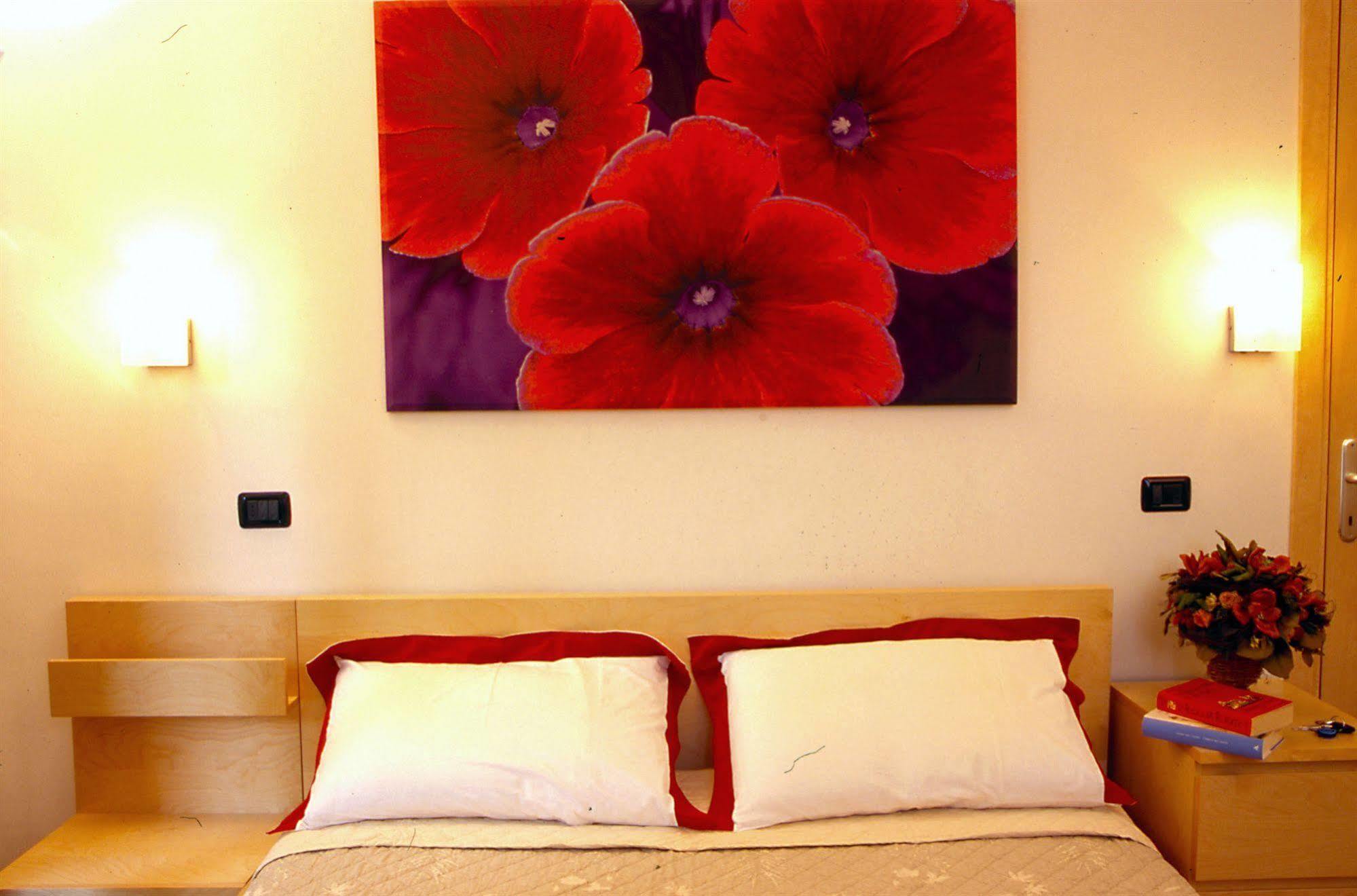 Residence Alice ดอร์เมลเล็ตโต ภายนอก รูปภาพ